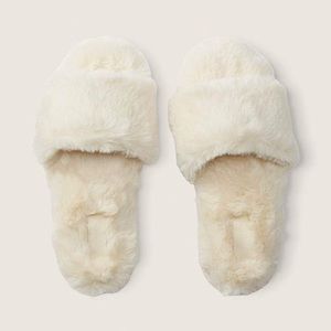 PINK VS Faux Fur Slipper size Small NIP
